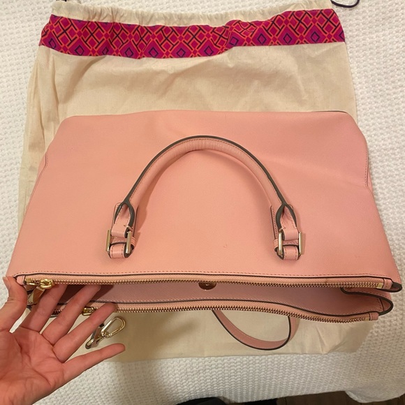 Tory Burch Robinson Handbag - Picture 4 of 5